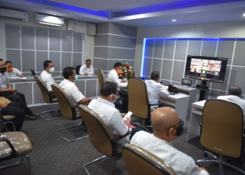 Gubernur Sulteng Longki Djanggola menggelar rapat via vidio conferensi dengan KPK RI, Rabu (6/5/2020). (f.istimewa)