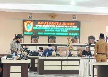 Wabup Gorut Thariq Modanggu hadir memberikan penjelasan pada rapat Pansus Hak Angket DPRD Gorut,Senin (14/6/2021).
