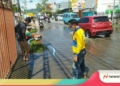 Ruas Jalan HB Jasin kerap tergenang air meski hanya beberapa saat diguyur hujan. (f. Anki/nn)