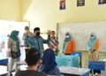 Wali Kota Gorontalo, Marten Taha saat gencar memantau jalannya Vaksinasi. (istimewa)