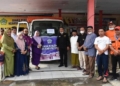 Plt Bupati Boalemo, Anas Jusuf didampingi Sekda Boalemo Sherman Moridu dan para pimpinan OPD melepas bantuan bagi korban banjir di Kabgor.