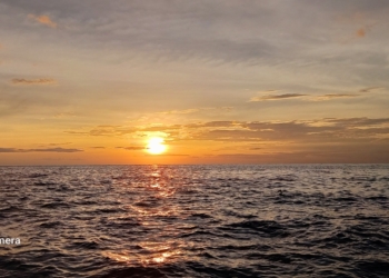 Sunset dari bibir pantai Desa Bintalahe, Kabila Bonen Bone Bolango, Gorontalo.(F.NN)