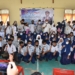 Bupati Pohuwato, Saipul Mbuinga berfoto bersama para siswa penerima bantuan beasiswa PIP dari Aspirasi Anggota DPR-RI, El Nino Mohi. (f. mus/nn)