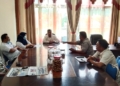 Anggota DPRD Gorut saat mengikuti rapat bersama dinas terkait (f.prinHL)