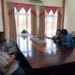Wakil Ketua II, DPRD Gorut saat menerima audensi Panitia Pelaksana Turnamen Sepak bola Molangga Cup (f.do)