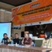 Plt Bupati Gorut, Thariq Modanggu saat memberikan sambutan sekaligus membuka sosialisasi penguatan pemahaman kepemiluan kepada Disabilitas dalam menghadapi penyelenggaraan pemilu/pemilihan tahun 2024, yang diselenggarakan Bawaslu Kabupaten Gorut di Dhidi Mart Cafe, Kwandang, Kamis (2/6). (Foto : hmskominfo_gorut)