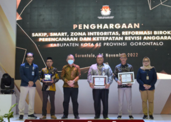 KPU kabupaten dan kota penerima penghargaan dari KPU Provinsi Gorontalo-(F.istimewa)