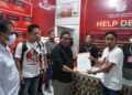 Tim Pemenangan Adhyaksa Dault saat menyerahkan berkas syarat dukungan ke KPU Provinsi Gorontalo, Rabu (28/12/2022).(f.istimewa)