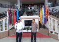 Momen pertemuan Kapolda Gorontalo, Irjen Pol Helmy Santika dan Rektor UNG, Eduart Wolok. (dokumentasi. Anq/nn)