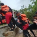 Evakuasi jenazah Usman Hasan korban tenggelam saat memanah ikan. (foto.ist)