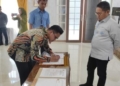 Penandatanganan perjanjian kerjasama Pemprov Gorontalo bersama PT. Salwa Wisata Insani yang bergerak di bidang jasa travel agensi, Kamis (512023).(f.dok.humas)