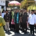 Kajati Gorontalo disambut prosesi adat Mopotilolo dalam kunjungannya ke Kabupaten Boalemo.(f.dok.hms)