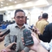 Wali Kota Gorontalo, Marten Taha usai Rapat Paripurna. (foto. selfia/nn)