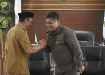 Penjabup Boalemo, Sherman Moridu menyambut hangat kunjungan silahturahmi Kabinda Gorontalo, Khairul Amin.(f.dok.hms)