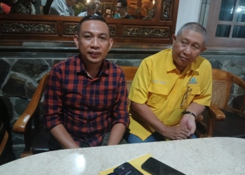 Konferensi Pers Pasca Pertemuan Para Kandidat Gubernur yang Bakal Diusung Partai Golkar dengan Ketua DPD I Partai Golkar Gorontalo, Rusli Habibie. (foto. anq/nn)
