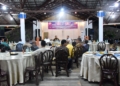 Suasana pertemuan antara Penjagub Gorontalo Ismail Pakaya dengan jajaran ketua dan anggota DPRD Provinsi Gorontalo Minggu (28/04/2024) bertempat di RM Meranti, Kecamatan Tilongkabila, Kabupaten Bone Bolango. (Foto – Fadil Kominfotik)