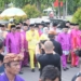 Bupati Boalemo, Rum Pagau didampingi Ketua TP PKK, Hartati Moha Pagau saat menjalani adat moloopu.