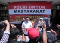 Kasat Reskrim AKP Akmal Novian Reza, S.I.K saat konfrensi pers pengungkapan kasus pencurian yang terjadi di wilayah hukum Polresta Gorontalo Kota.