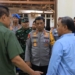 Gubernur Gorontalo bersama Kapolda Gorontalo saat mengecek kesiapan pelaksanaan PSU Gorut.