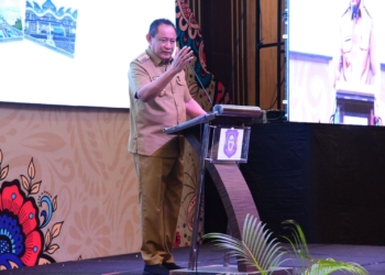 Gubernur Gorontalo Gusnar Ismail saat menghadiri Musrenbang