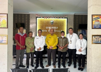 Kepala Kantor Pertanahan saat beraudiensi dengan DPMPTSP Kota Gorontalo terkait peningkatan layanan pertanahana.