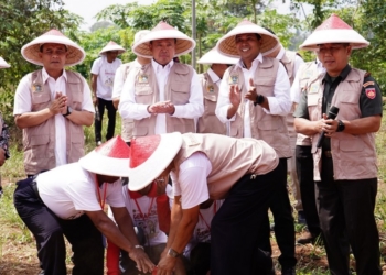 Menteri Nusron Wahid saat hadir di pencanangan GEMAPATAS