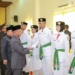 Wakil Bupati Pohuwato, Iwan Adam saat mengukuhkan 30 anggota Paskibraka