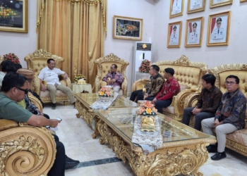 Gubernur Gorontalo Gusnar Ismail saat menerima audiensi dari Pertamina Regional Sulawesi di Rujab Gubernur, Kamis (25/9/2025).