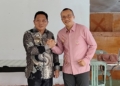 Wabup Boalemo, Lahmuddin Hambali bersama Wabup Bone Bolango, Risman Tolingguhu.(f.dok.pimpinan)