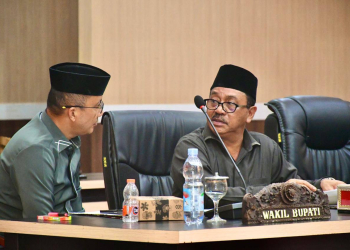 Bupati Boalemo, Rum Pagau bersama Wakil Bupati Boalemo, Lahmuddin Hambali.(f.istimewa)
