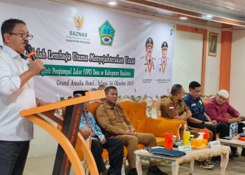 Bupati Rum Pagau saat