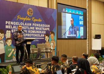 Karo Humas dan Protokol Shamy Ardian saat memberikan arahan pada kegiatan