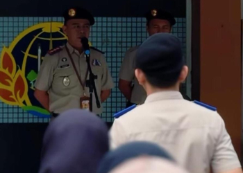 Kakan Pertanahan Kota Gorontalo Kusno Katili pimpin apel perdana di tahun 2026.