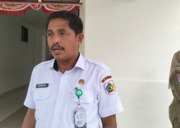 Kepala DLH Kotamobagu, Erwin Pasambuna-f.ist