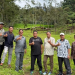 Bupati Boalemo, Rum Pagau meninjau peternakan sapi yang dikelola secara profesional di Sumatra Barat.(f.dok)