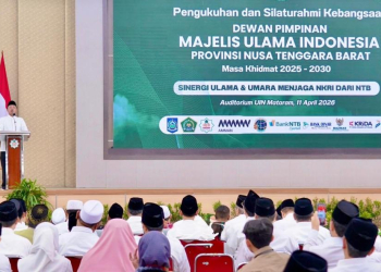 Menteri Nusron Wahid hadir pada pengukuhan DP MUI.