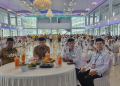 Para santri menjalani Khatam Quran masal