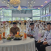 Para santri menjalani Khatam Quran masal