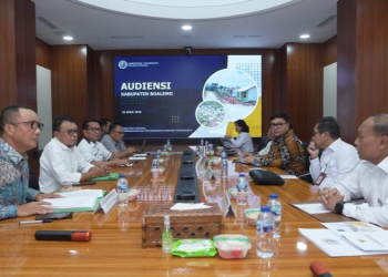 Rombongan Wabup Boalemo, Lahmuddin Hambali mengadakan dialog bersama Kementerian Ketenagakerjaan dan Transmigrasi di Jakarta.(f.dok.pimpinan)