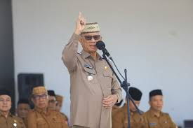Bupati Bone Bolango, Ismet Mile (Sumber Foto. Google)
