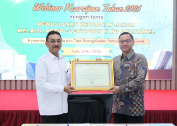 Sekretaris Jenderal Kementerian ATR/BPN, Dalu Agung Darmawan saat Webinar Kearsipan Kementerian ATR/BPN Tahun 2026 di Jakarta, Rabu (06/05/2026).