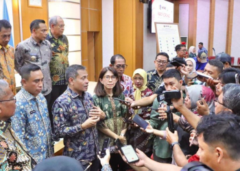 Staf Ahli Bidang Partisipasi Masyarakat dan Pemerintah Daerah Kementerian ATR/BPN usai Rapat Koordinasi Pencegahan Korupsi Pelayanan Publik Bidang Pertanahan dan Aset BMD Wilayah Sultra yang berlangsung di Kantor Gubernur Sultra, Kamis, (07/05/2026).