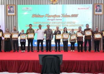 Sekjen Kementerian ATR/BPN Dalu Agung Darmawan dalam Webinar Kearsipan Tahun 2026 di Jakarta, Rabu (06/05/2026).