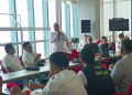 Keterangan Foto : Afifuddin Kalla saat memberikan apresiasi atas sikap loyal BPD HIPMI Gorontalo dibawah komando Ketum Ulie Anwar.