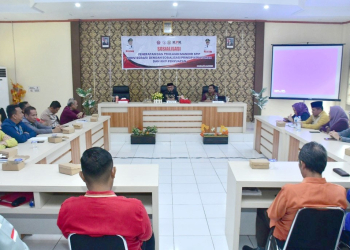 Bupati Saipul Mbuinga saat membuka Sosialisasi Penerapan dan Penilaian Mandiri Sistem Pengendalian Intern Pemerintah (SPIP) Terintegrasi