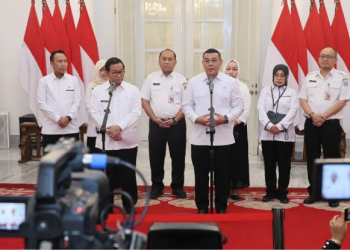Wamen Ossy Dermawan