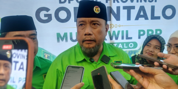 Ketua DPC Bone Bolango, Zamroni Mile.