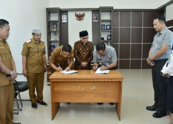 Bupati Saipul Mbuinga saksikan penandatanganan PKS antara Pemkab Pohuwato dan Kanwil Kemenkum Gorontalo terkait Perlindungan Kekayaan Intelektual