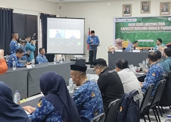 Bupati Boalemo, Rum Pagau memberikan sambutan pada kegaitan High Level Meeting dan Capacity Building Neraca Pangan.(f,dok,pimpinan)