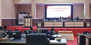 Bupati Boalemo, Rum Pagau memberikan sambutan pada sidang paripurna persetujuan rancangan APBD Perubahan tahun anggaran 2026.(f.dok.pimpinan)